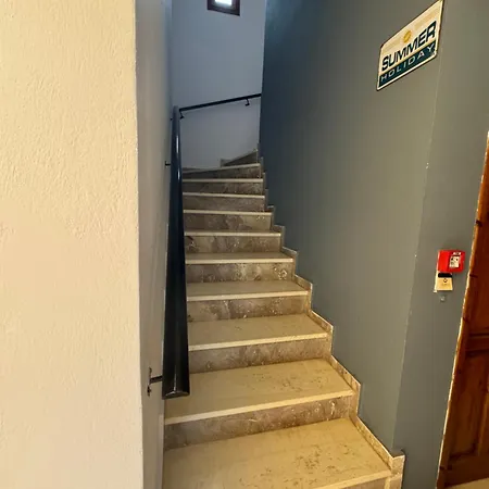 Glaros Apartament *