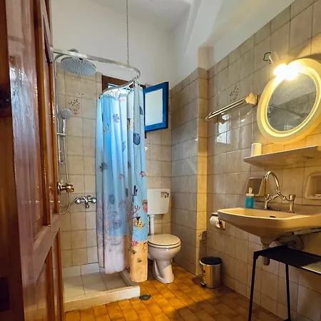 Glaros Apartament