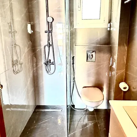 Glaros Apartament *